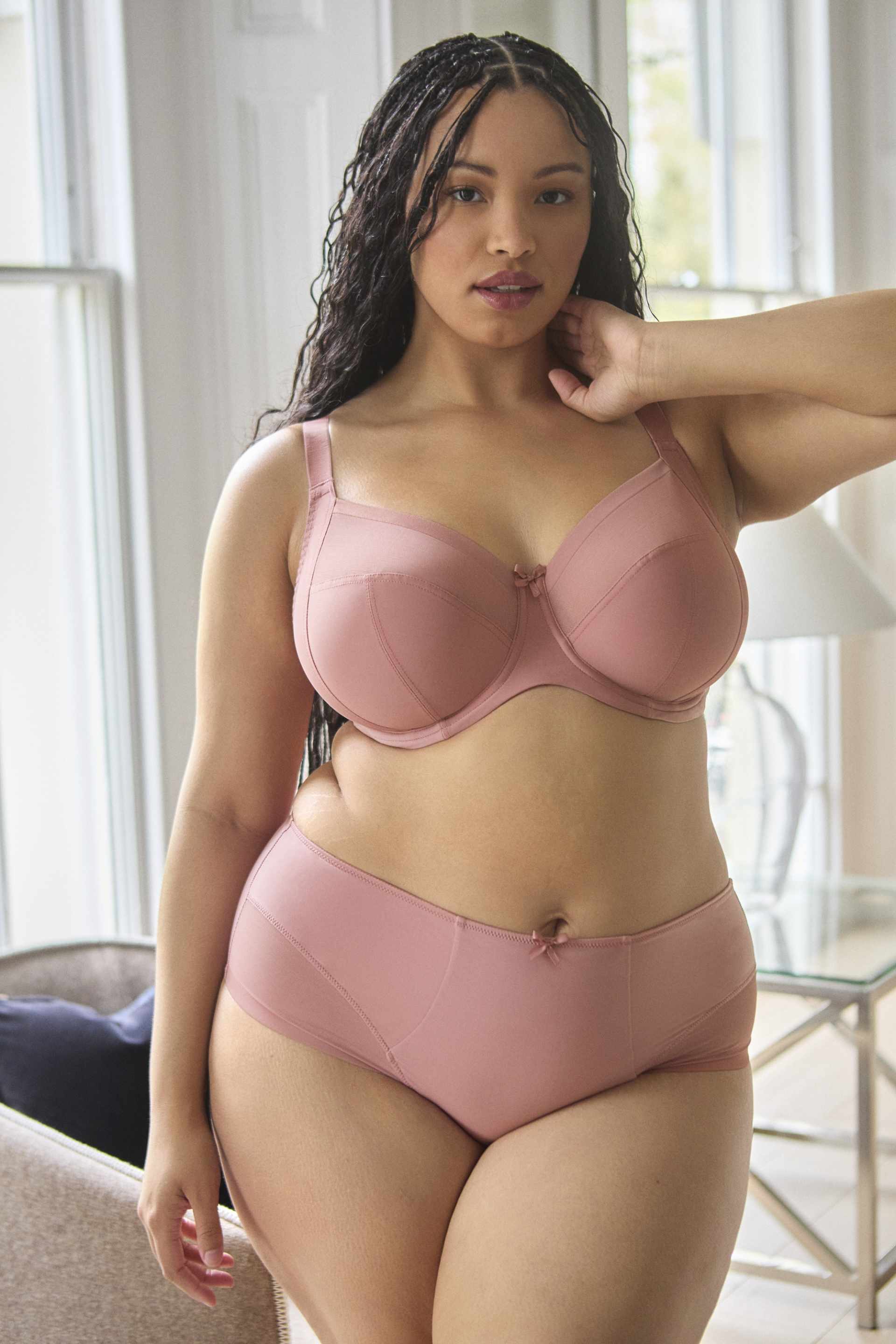 Reggiseno con ferro per seni grandi e molto grandi 10685C rosa 3/5