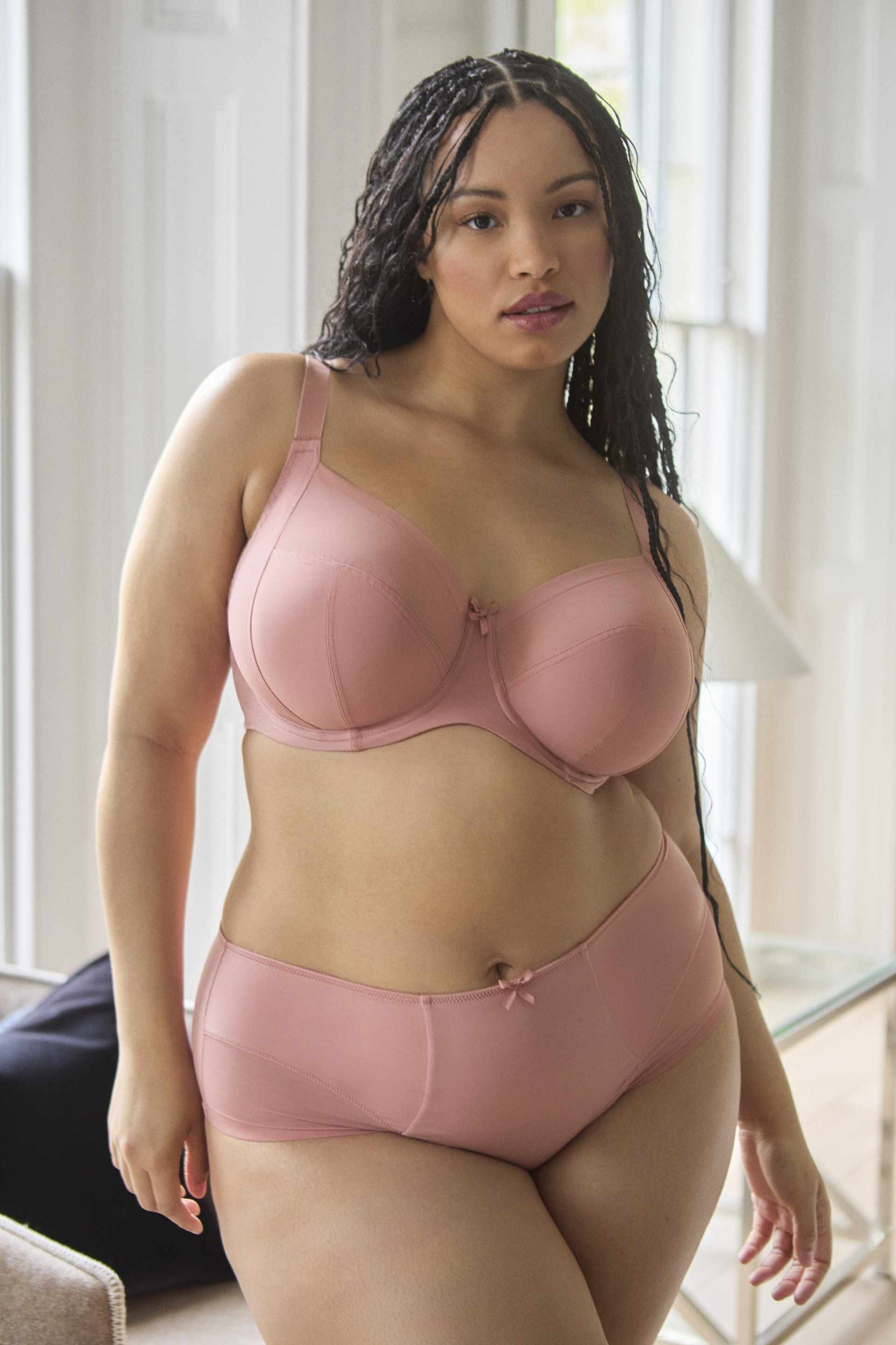 Reggiseno con ferro per seni grandi e molto grandi 10685C rosa 3/5